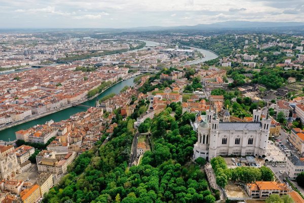 Les 3 meilleurs conseils pour choisir la bonne agence immobilière à Lyon 4